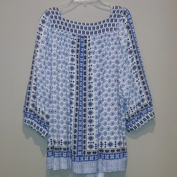 Intro Blouse - Picture 5 of 10